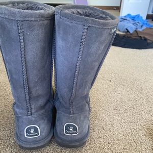Women’s size 8 bear paws